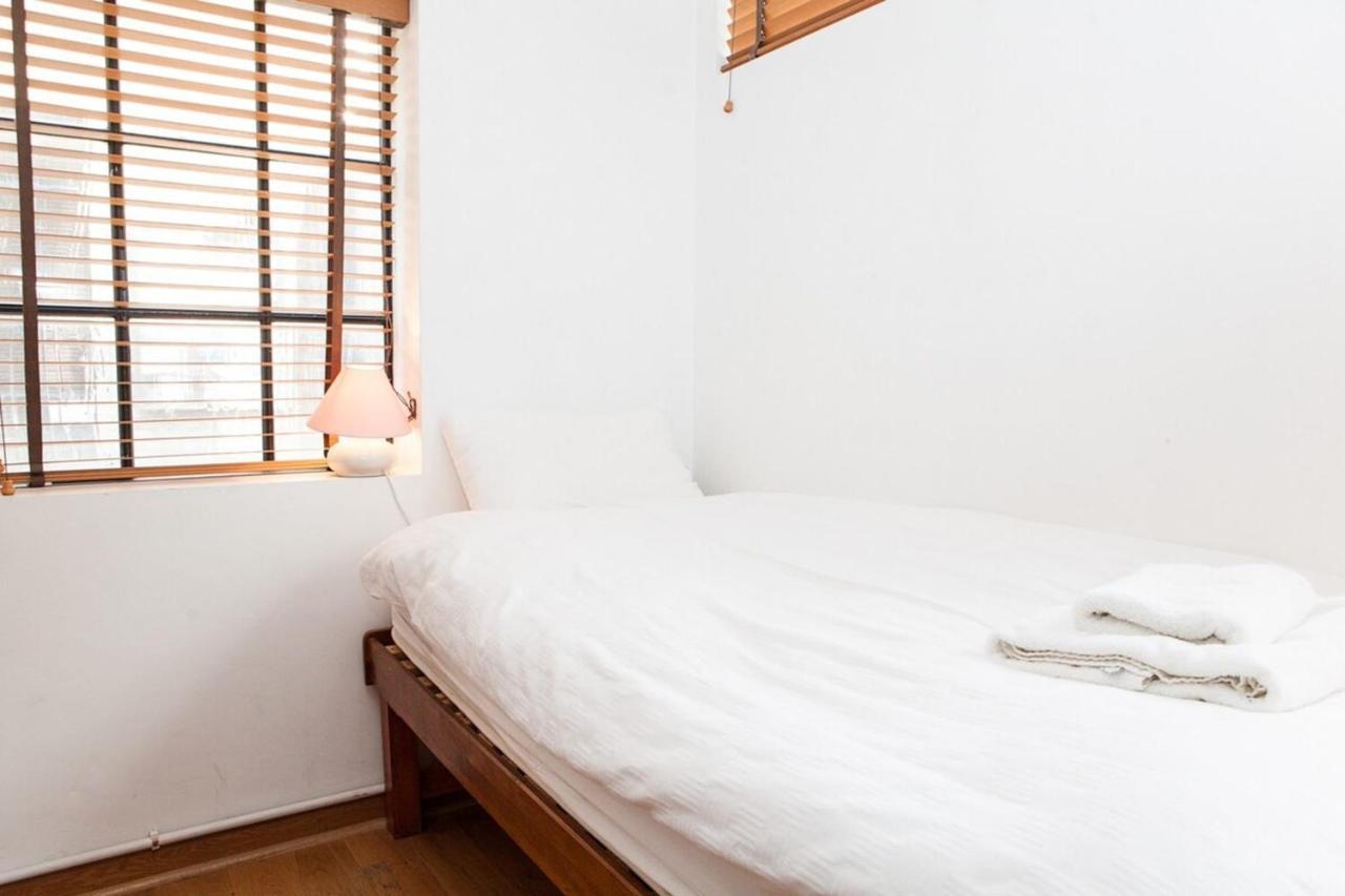 Spectacular Central 4-Bedroom Close To London Eye Екстер'єр фото