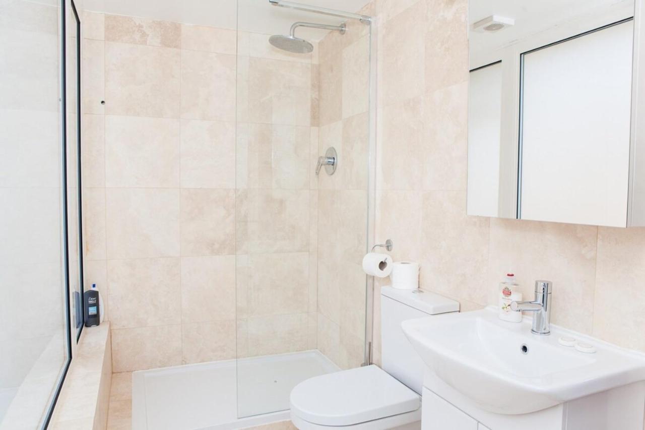Spectacular Central 4-Bedroom Close To London Eye Екстер'єр фото